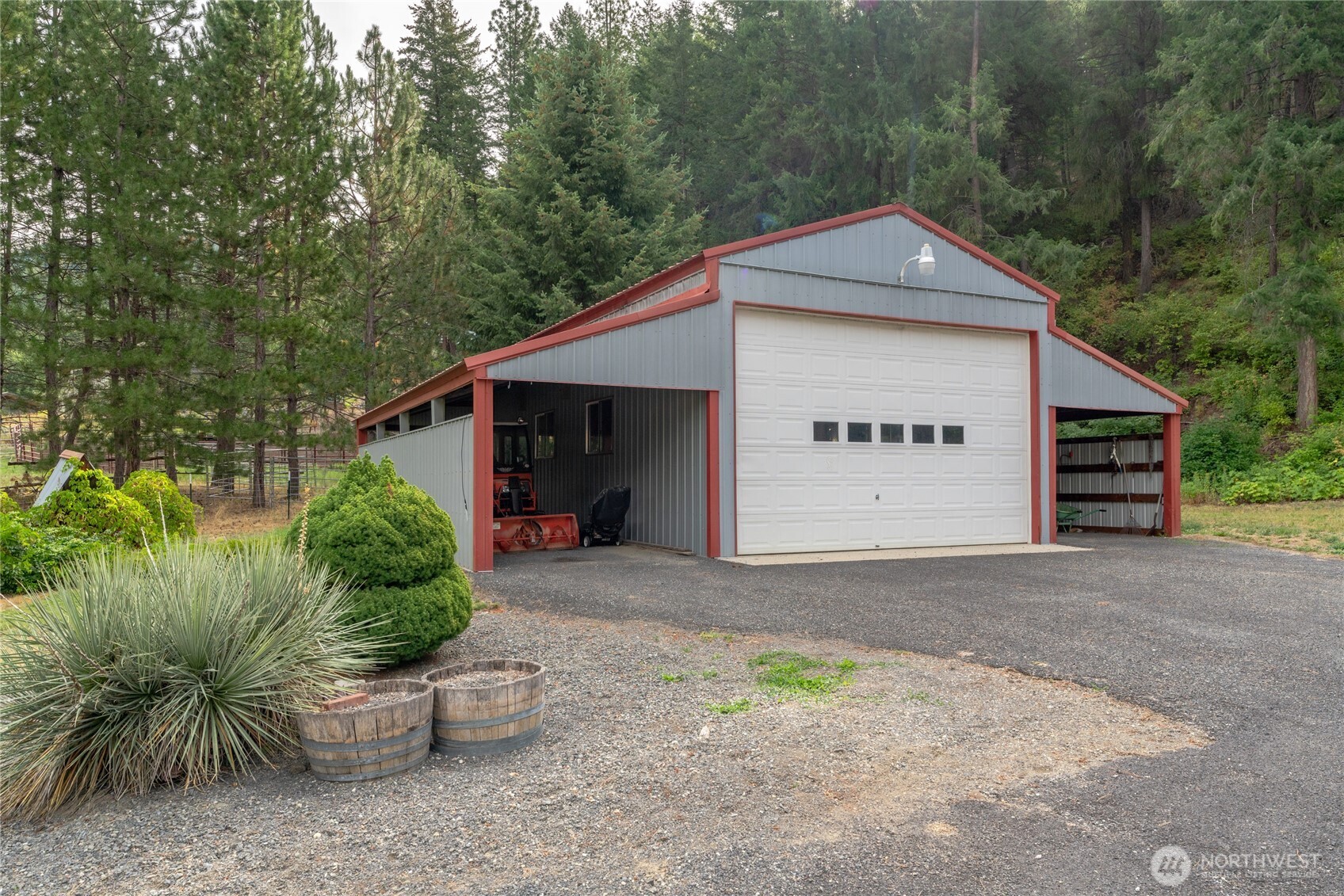 9585 Eagle Creek Road