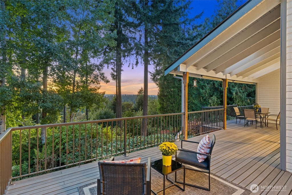 Photo of 17315 102nd Ave AVE NE, Bothell, WA 98011 (MLS # 2588487)