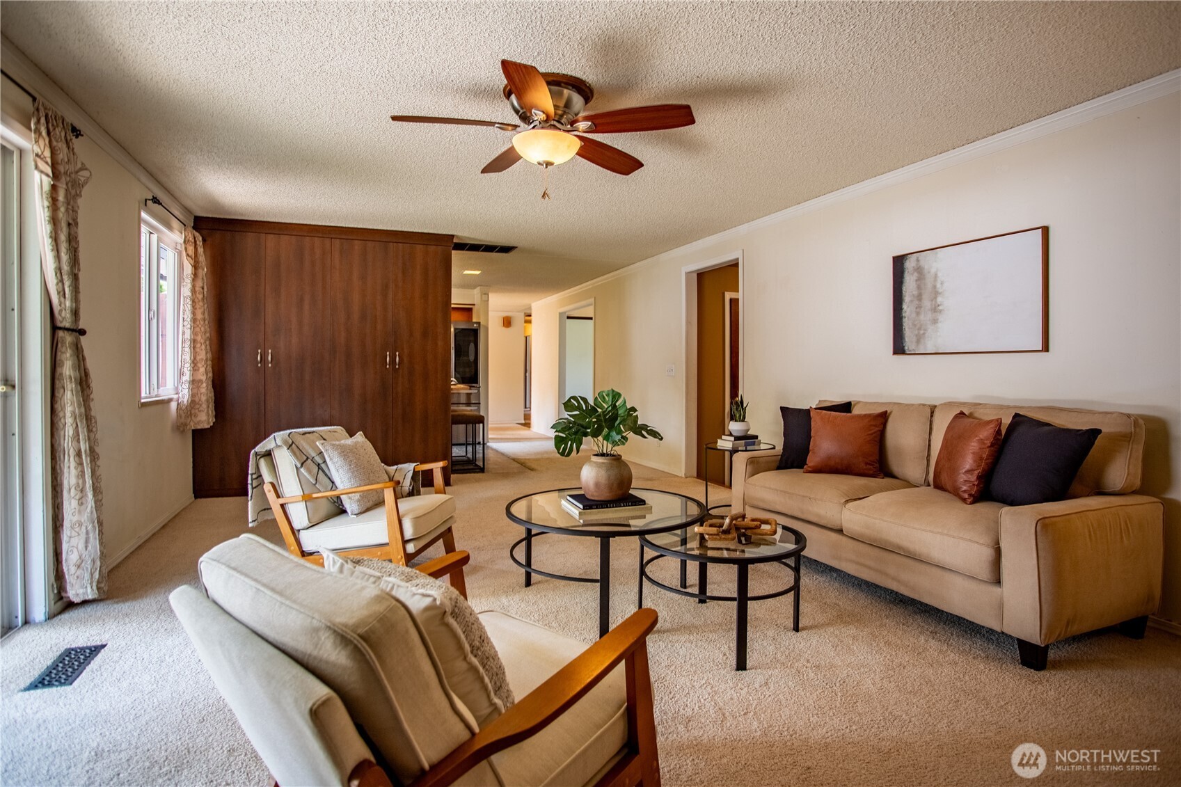 3949 SE 10th Place