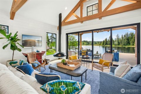 Photo of 9803 Crystal Lake Drive, Woodinville, WA 98077 (MLS # 2371975)