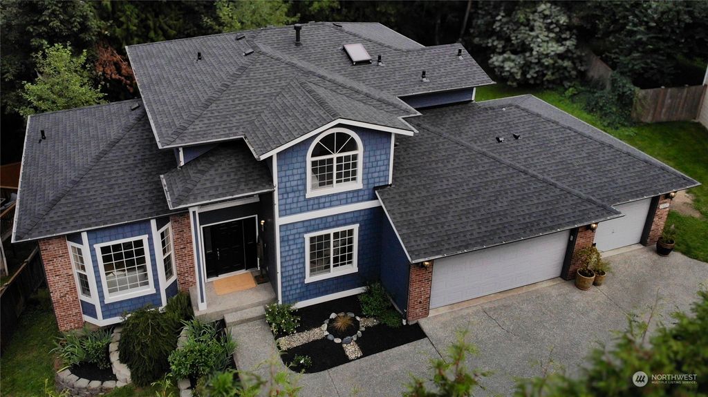 Photo of 23021 21st Avenue SE, Bothell, WA 98021 (MLS # 2287685)