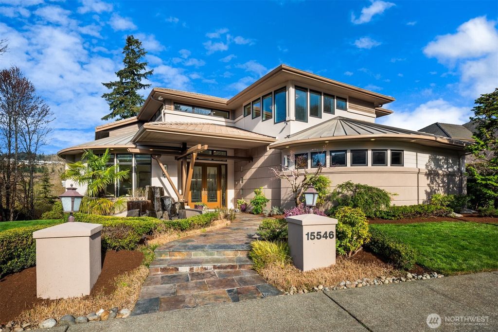 Photo of 15546 SE 79th Place, Newcastle, WA 98059 (MLS # 2520280)