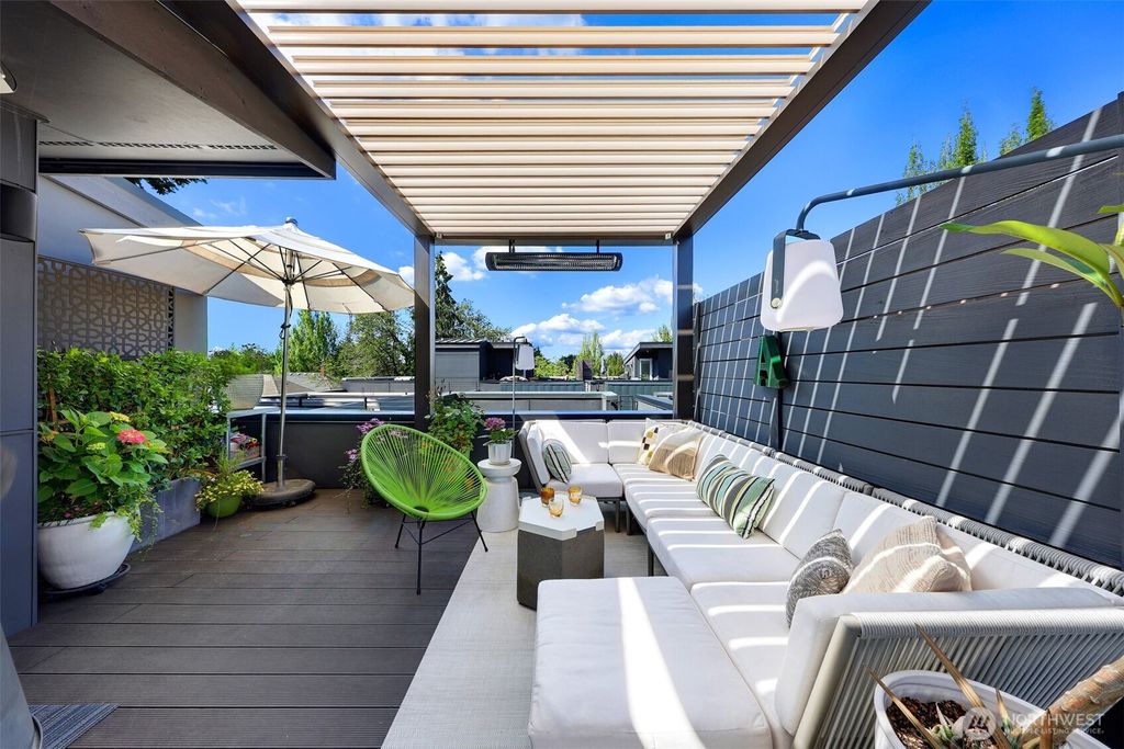 Photo of 1117 34th Avenue #B, Seattle, WA 98122 (MLS # 2467242)