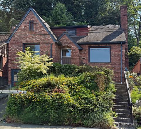 Photo of 1919 E Eaton Place, Seattle, WA 98112 (MLS # 2442109)