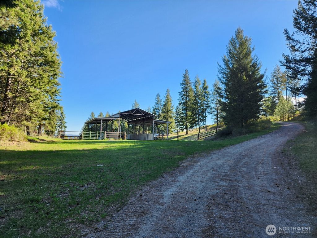 Photo of 83 Burbank Place, Republic, WA 99166 (MLS # 2515374)