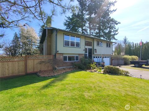 Photo of 6786 La Bello Drive, Lynden, WA 98264 (MLS # 2493821)