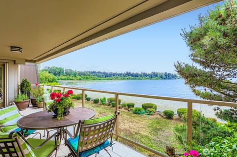 9727 NE Juanita Drive 201 Kirkland WA 98034