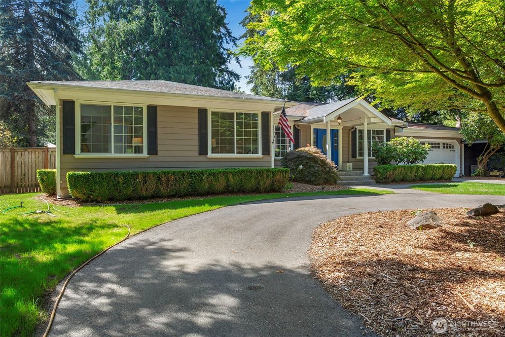 Photo of 13805 W Lake Kathleen Drive SE, Renton, WA 98059 (MLS # 2425905)