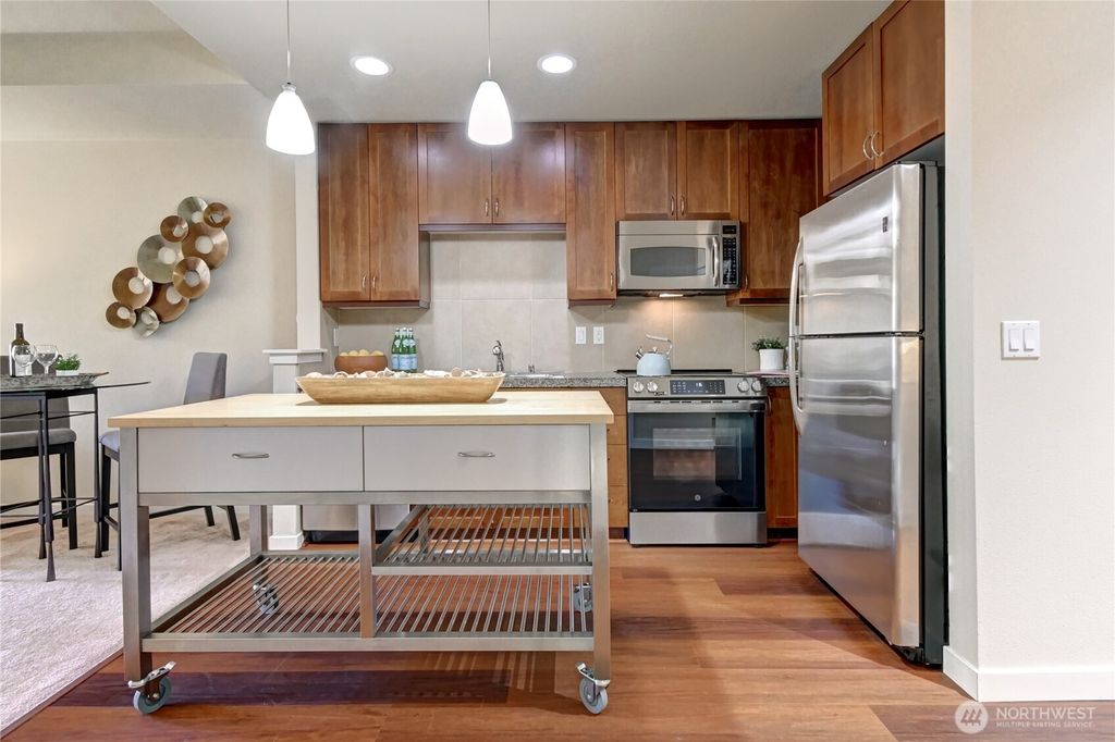 Photo of 16141 Cleveland Street #417, Redmond, WA 98052 (MLS # 2446046)