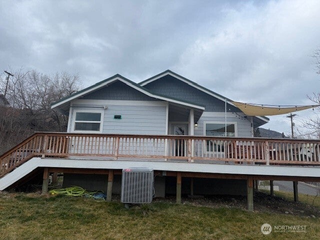 Photo of 1822 Juniper St, Oroville, WA 98844 (MLS # 2575188)