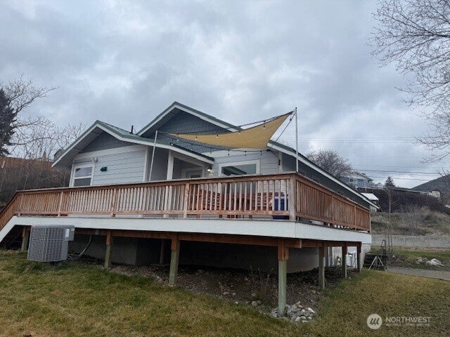 Photo of 1822 Juniper St, Oroville, WA 98844 (MLS # 2575188)