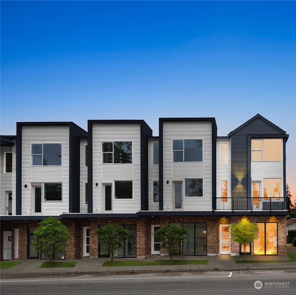 Photo of 22906 56th Avenue W #A, Mountlake Terrace, WA 98043 (MLS # 2067603)