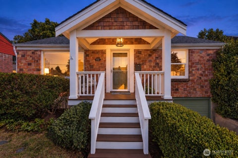 Photo of 6736 10th Avenue NW, Seattle, WA 98117 (MLS # 2570873)
