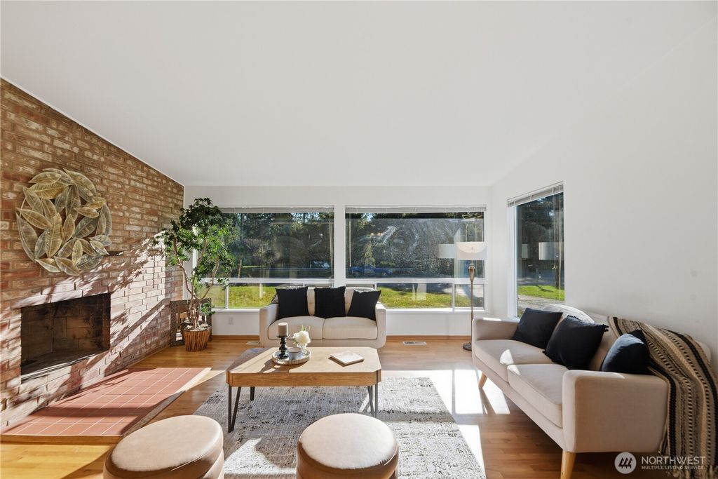 Photo of 9004 NE 178th Street, Bothell, WA 98011 (MLS # 2469960)