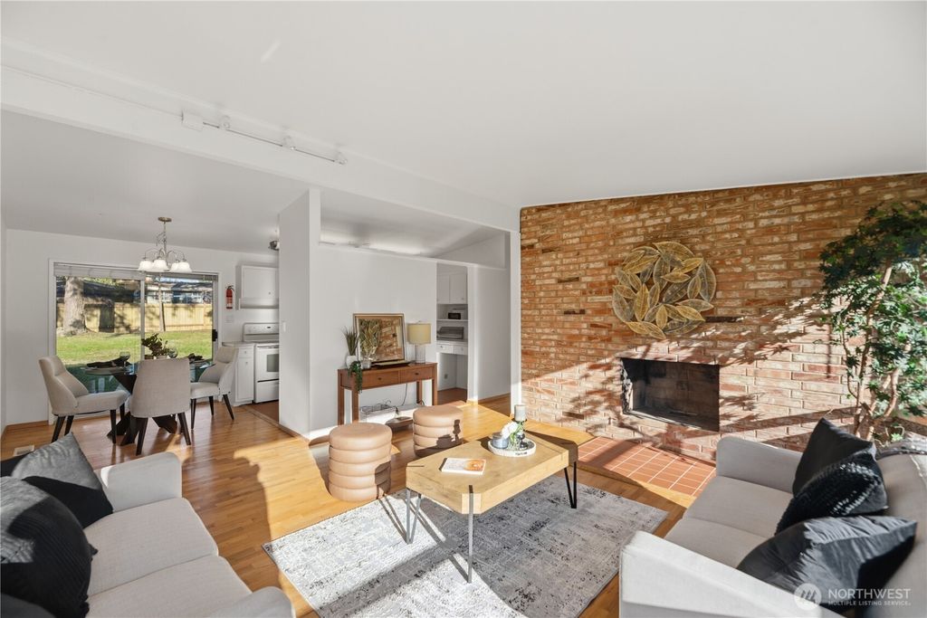 Photo of 9004 NE 178th Street, Bothell, WA 98011 (MLS # 2469960)