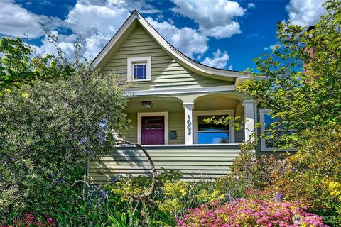 Photo of 1002 NW 70th Street, Seattle, WA 98117 (MLS # 2530099)