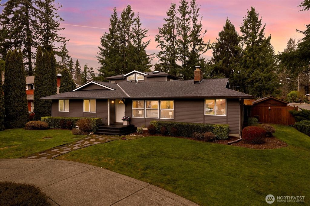 Photo of 2855 245th Place SE, Sammamish, WA 98075 (MLS # 2481509)