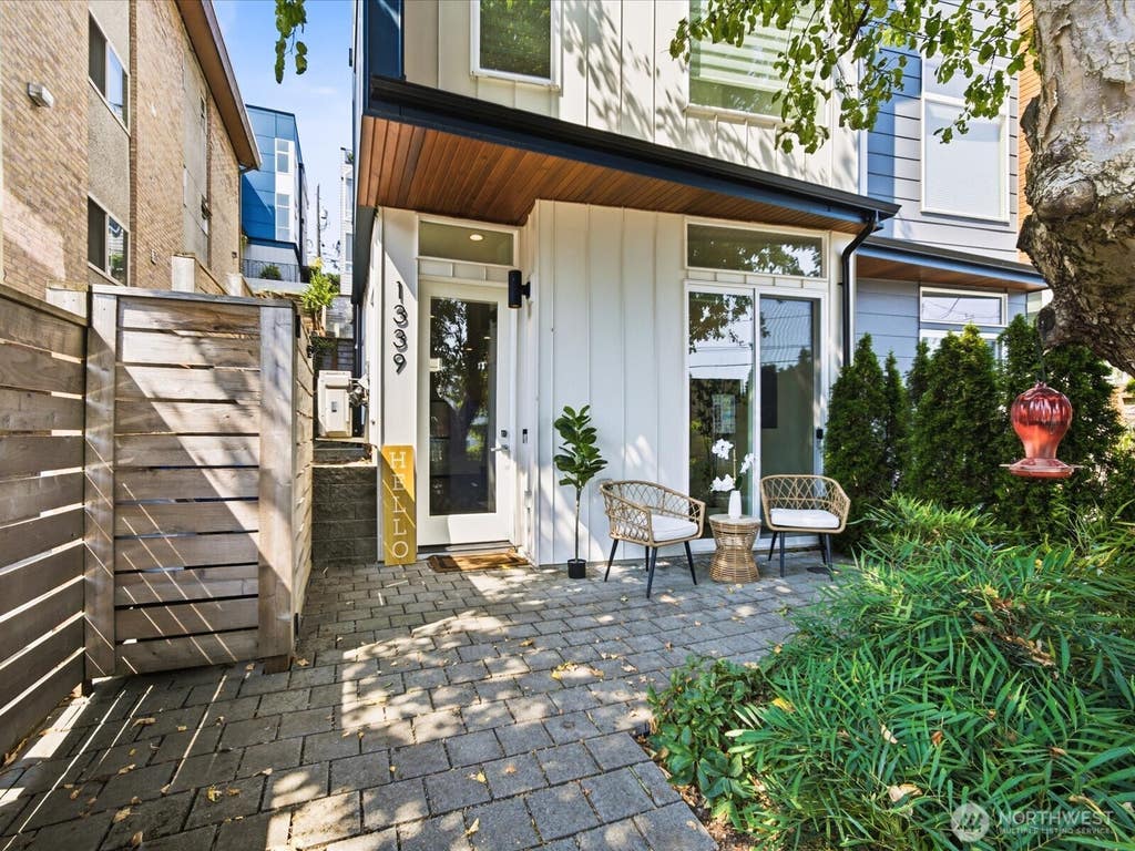 Photo of 1339 15th Avenue S, Seattle, WA 98144 (MLS # 2569305)