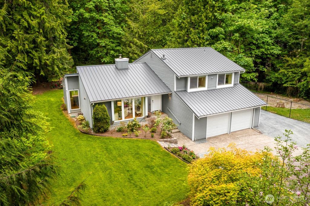 Photo of 18839 197th Avenue NE, Woodinville, WA 98077 (MLS # 2370682)