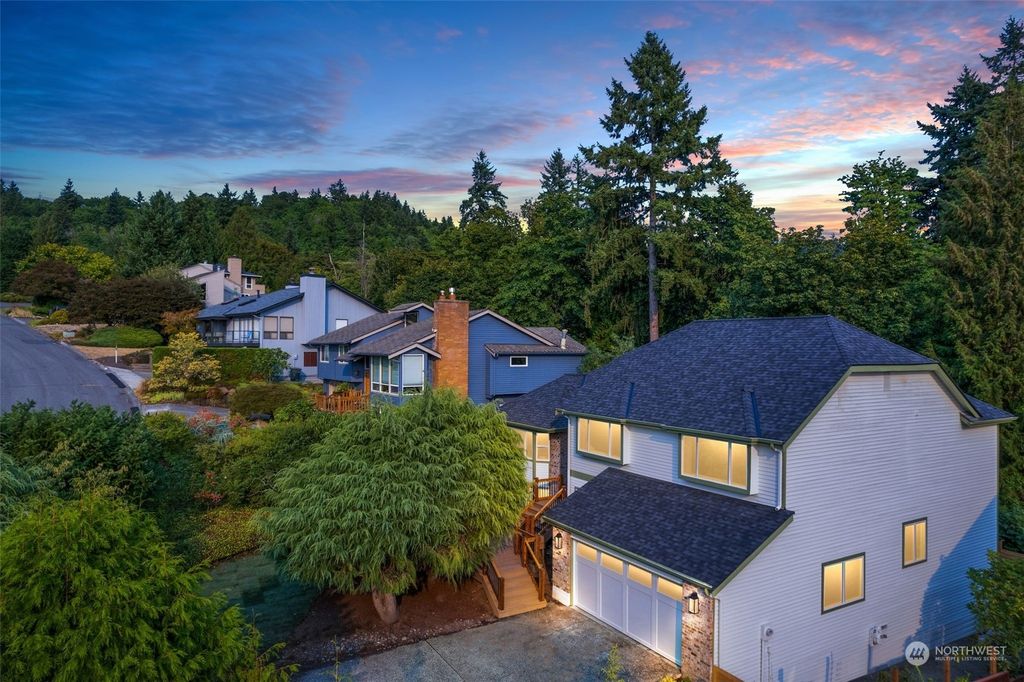 Photo of 13701 SE 58th Place, Bellevue, WA 98006 (MLS # 2151170)