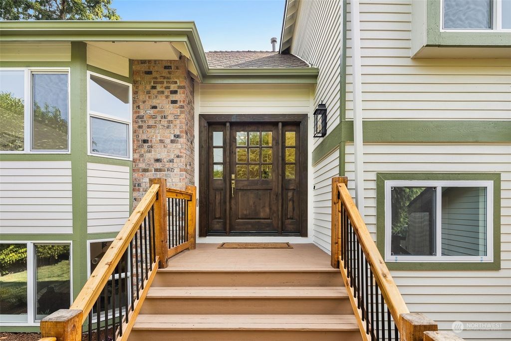 Photo of 13701 SE 58th Place, Bellevue, WA 98006 (MLS # 2151170)