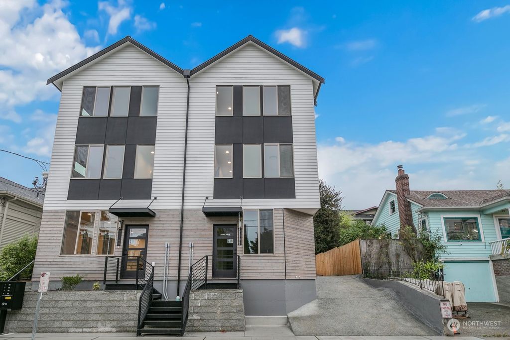 Photo of 714 N Motor Place #B, Seattle, WA 98103 (MLS # 2185383)