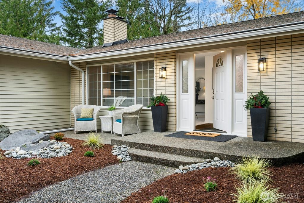 Photo of 1820 175th Place NE, Bellevue, WA 98008 (MLS # 2457829)