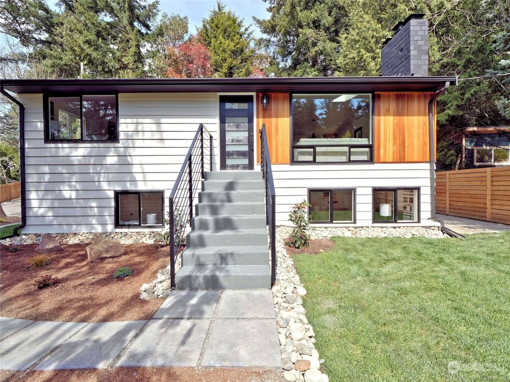 Photo of 4508 NE 106th Street, Seattle, WA 98125 (MLS # 2218866)