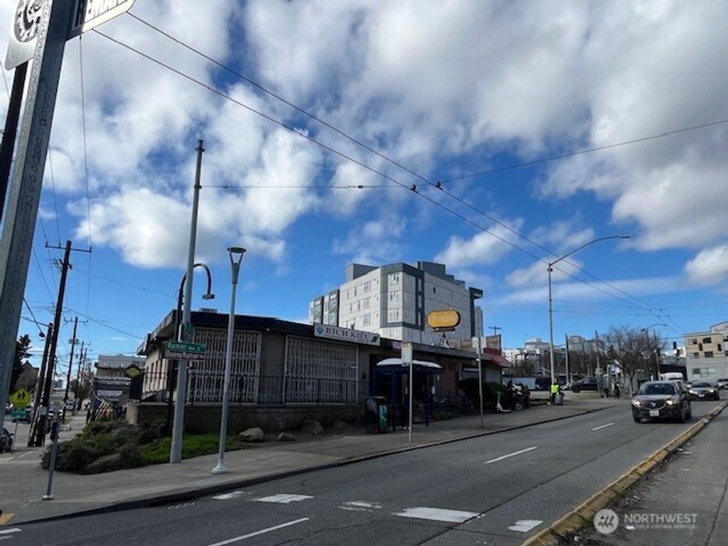 Photo of 421 Rainier Avenue S, Seattle, WA 98144 (MLS # 2485935)