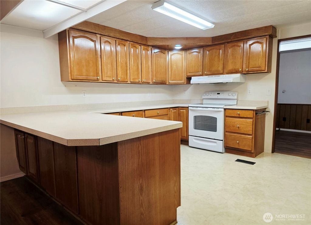 Photo of 3611 I Street NE #301, Auburn, WA 98002 (MLS # 2428798)