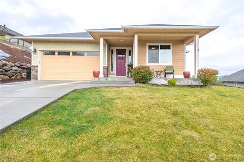 Photo of 3050 Riverview Lane, Malaga, WA 98828 (MLS # 2446636)