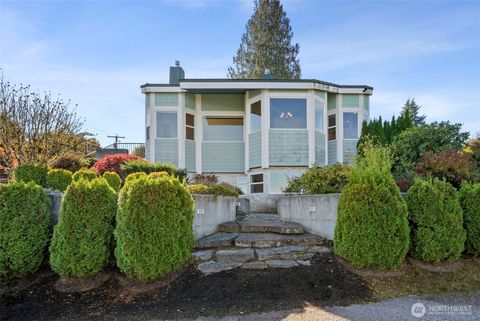 Photo of 204 Rockwell Avenue, Port Orchard, WA 98366 (MLS # 2445968)