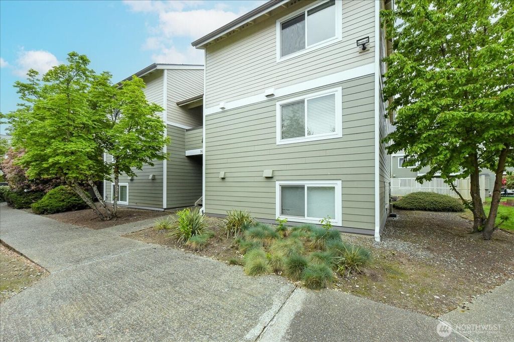 Photo of 14312 126th Avenue NE #A302, Kirkland, WA 98034 (MLS # 2513492)