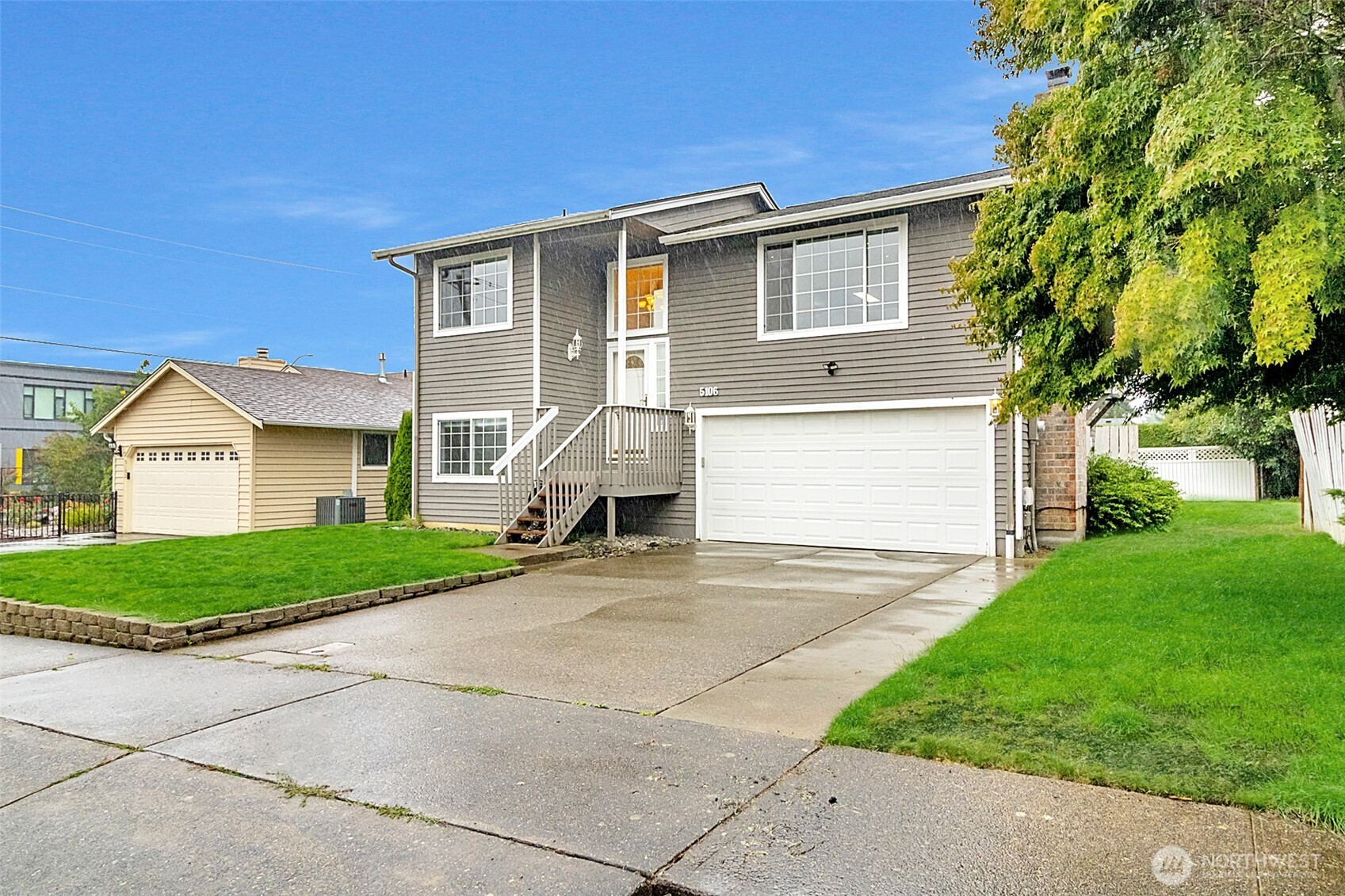 5106 Green Hills Avenue NE