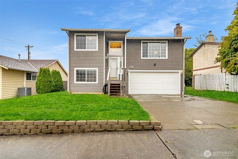 Photo of 5106 Green Hills Avenue NE, Tacoma, WA 98422 (MLS # 2418252)