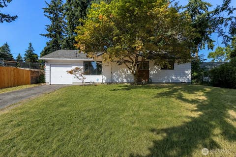 Photo of 30303 6th Avenue SW, Federal Way, WA 98023 (MLS # 2572321)