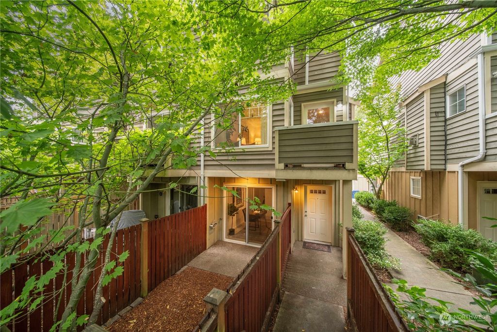 Photo of 310 N 138th Street, Seattle, WA 98133 (MLS # 2169478)