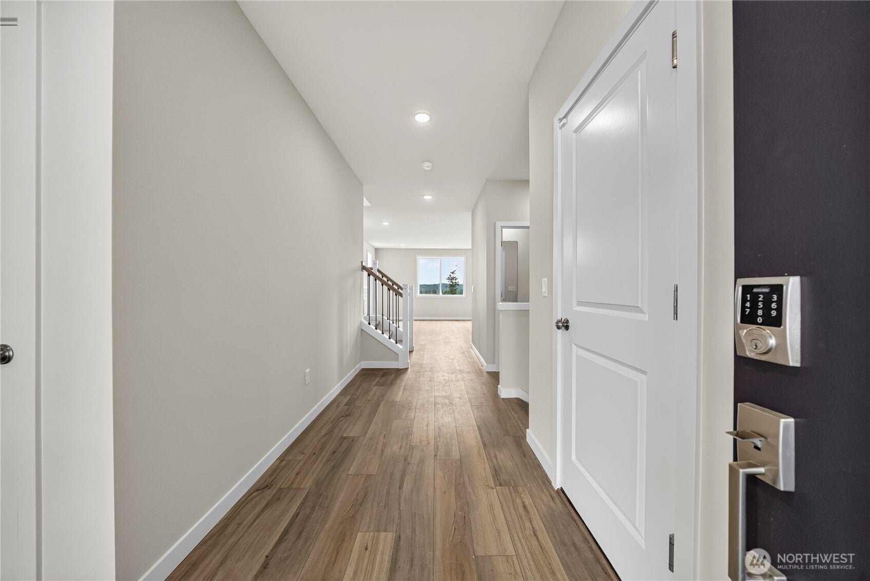 2043 NE Norseman Way