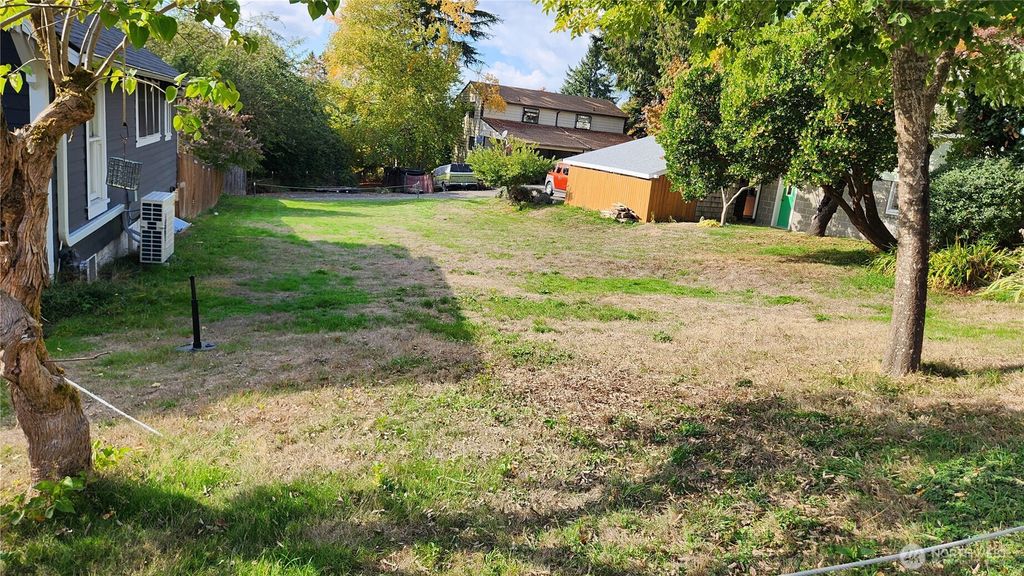 Photo of 519 Eastside Street NE, Olympia, WA 98506 (MLS # 2521111)