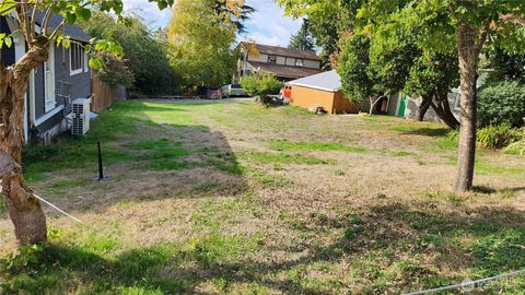 Photo of 519 Eastside Street NE, Olympia, WA 98506 (MLS # 2521111)