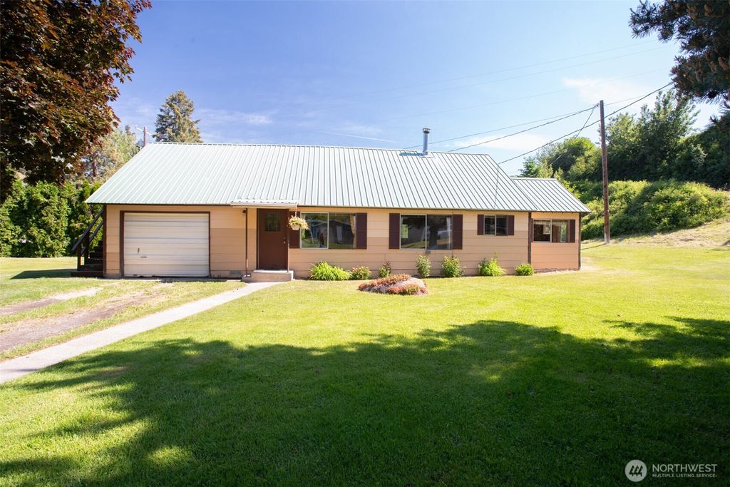 Photo of 7220 US Highway 97, Peshastin, WA 98847 (MLS # 2527364)