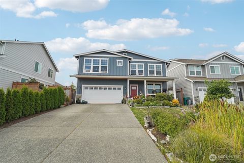 Photo of 2410 L Avenue, Anacortes, WA 98221 (MLS # 2431631)