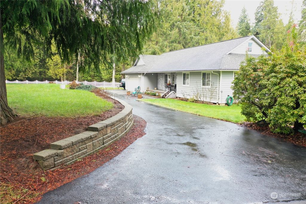 Photo of 2917 171st Avenue SE, Snohomish, WA 98290 (MLS # 2206047)