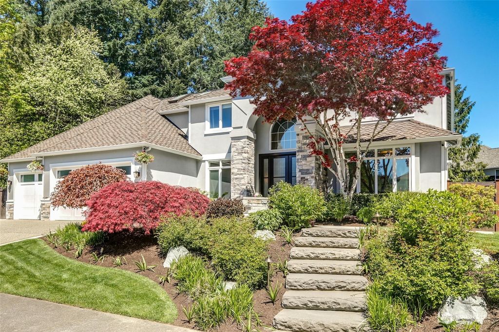 Photo of 25846 SE 25th Way, Sammamish, WA 98075 (MLS # 2230971)