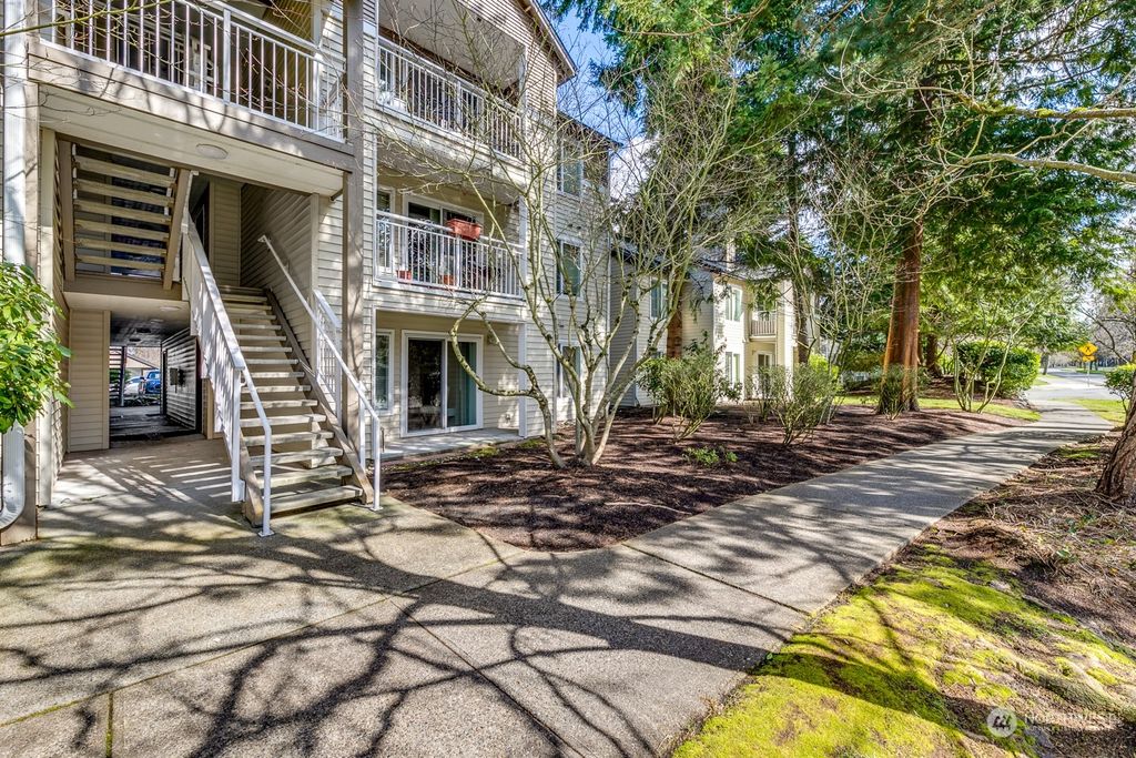 Photo of 12303 Harbour Pointe Boulevard #AA104, Mukilteo, WA 98275 (MLS # 2045361)