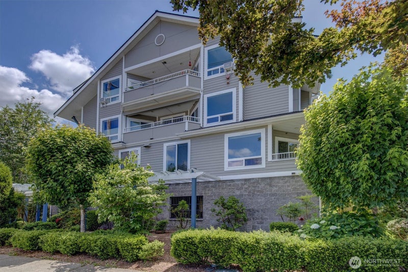 275 E Sunset Way 1A