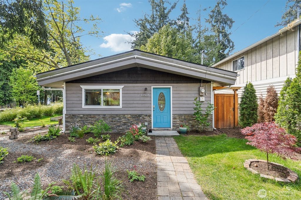 Photo of 13503 Densmore Avenue N, Seattle, WA 98133 (MLS # 2369647)