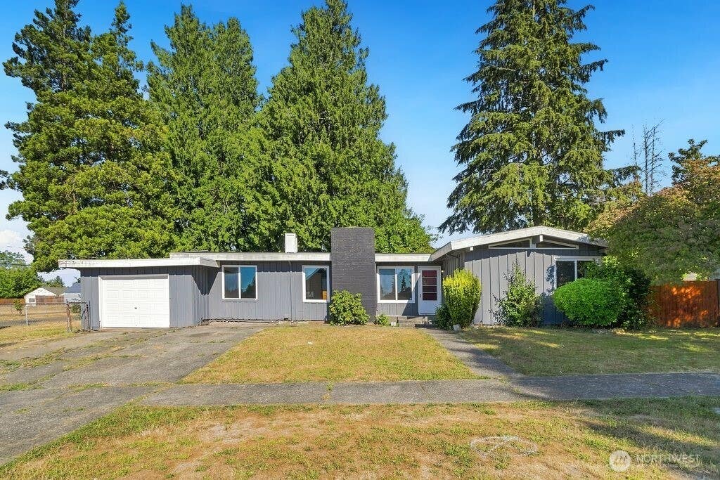 Photo of 4301 E F Street, Tacoma, WA 98404 (MLS # 2566186)