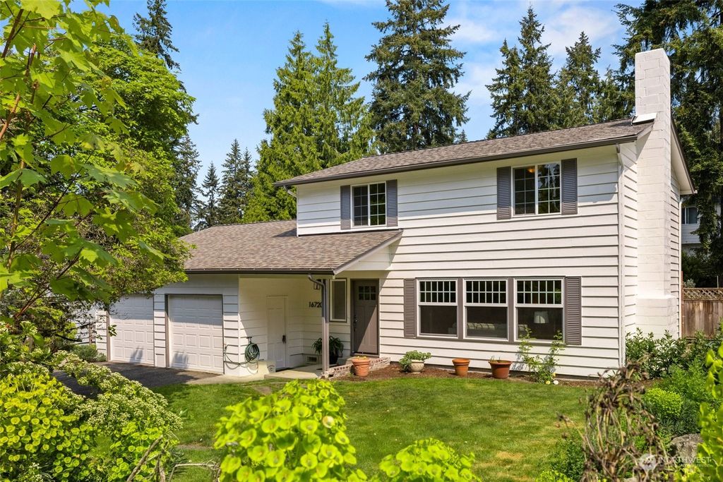 Photo of 16720 NE 98th Place, Redmond, WA 98052 (MLS # 2070607)