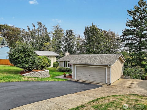 Photo of 2283 Aspen Street SE, Port Orchard, WA 98366 (MLS # 2583435)